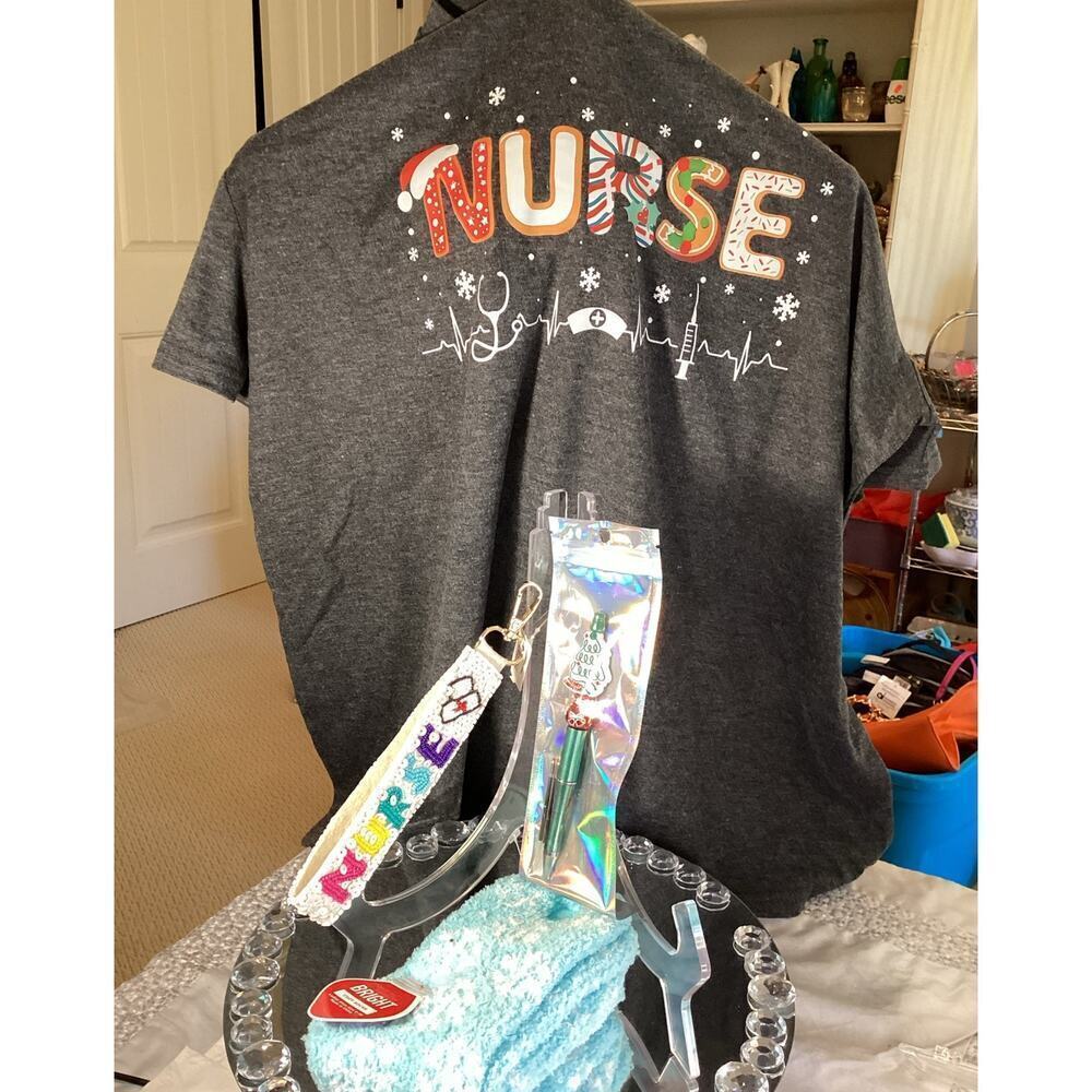NWT & NWOT, NURSE BUNDLE GIFT. T-SHIRT, Key chain,,stethoscope pen, fuzzy socks